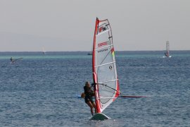 Elena windsurfing