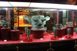 The mysterious bronze heads at Sanxingdui