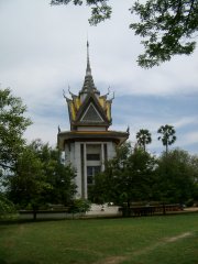 Memorial stupa at Choeung Ek 