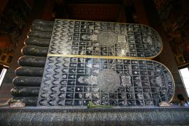 Inlay work on the Buddha's feet, Wat Pho