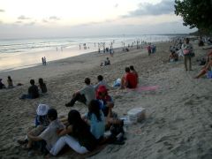 Kuta Beach, quite crowded