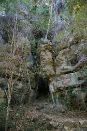 Batu Cermin caves