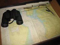 Maps and binoculars - all you need for a safe crossing