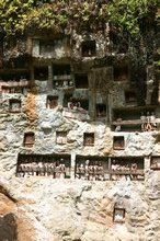 The rock face with a whole series of balconies for tau tau