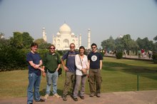 Damien and Richard arrive in time to party day and night at the Taj Mahal